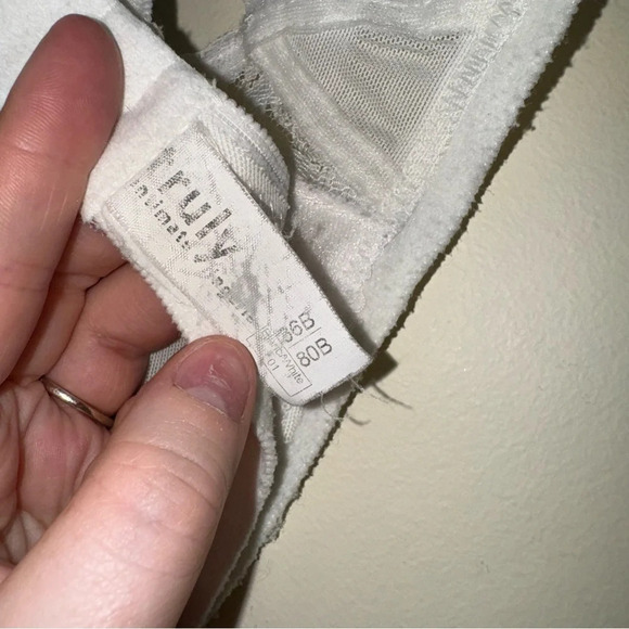 Women’s Vintage White Lace with Floral Bow Coquette Bra Bralette Size: 36B Cute - Picture 13 of 13